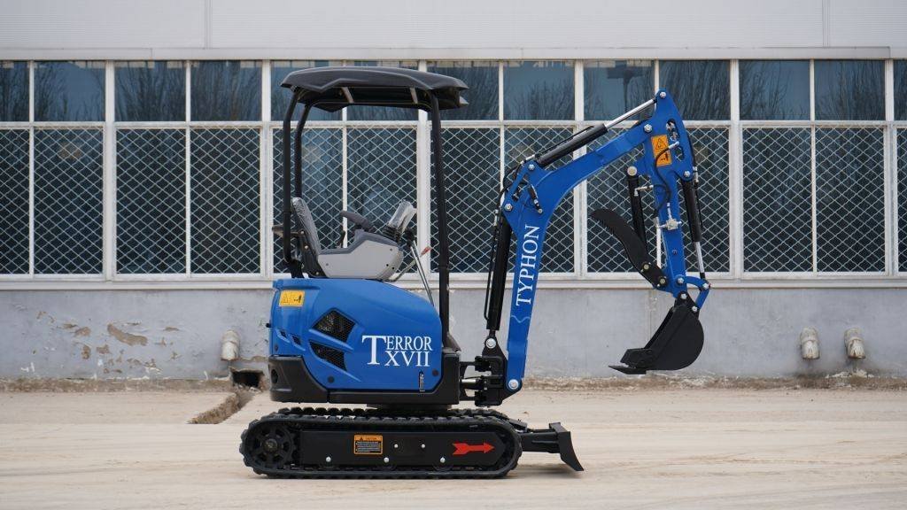 TERROR-XVII-Lux-Mini-Excavator10.jpg